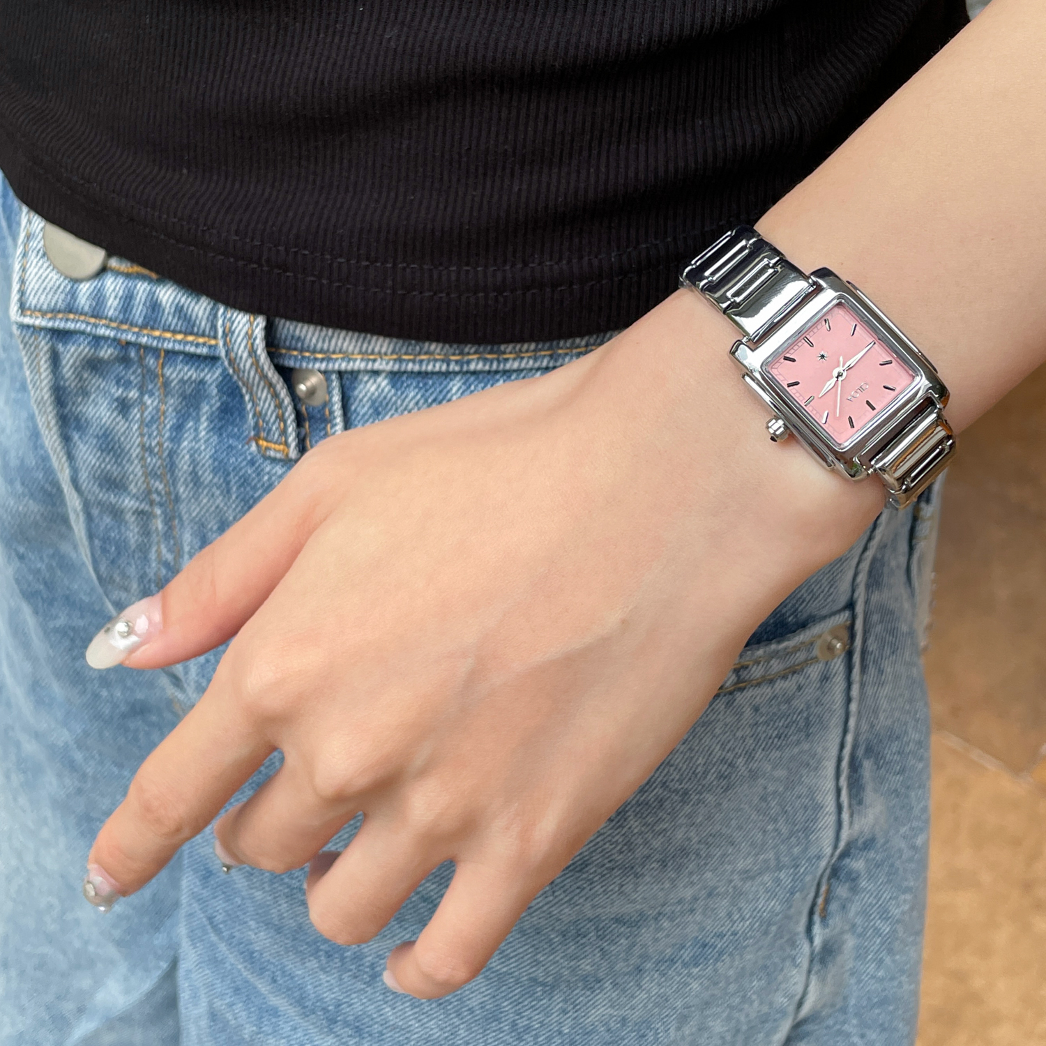 CILOA pink square watch female - Luxury Watch Trends 2025 avaliação e preço